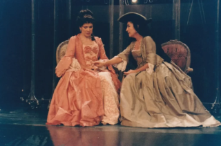 Υπηρέτριες